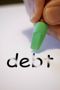 Clear off your debt by selling your house fast for cash in Tucson