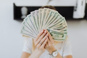 Selling your house for cash though a local investor in Tucson