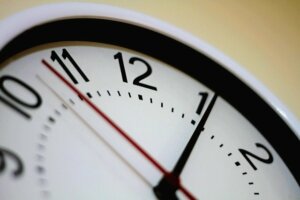 Avoid long waiting timeframe when selling house with a professional home buyer