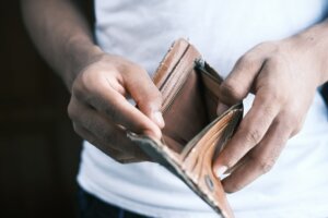 Spend Wisely to avoid foreclosure of home