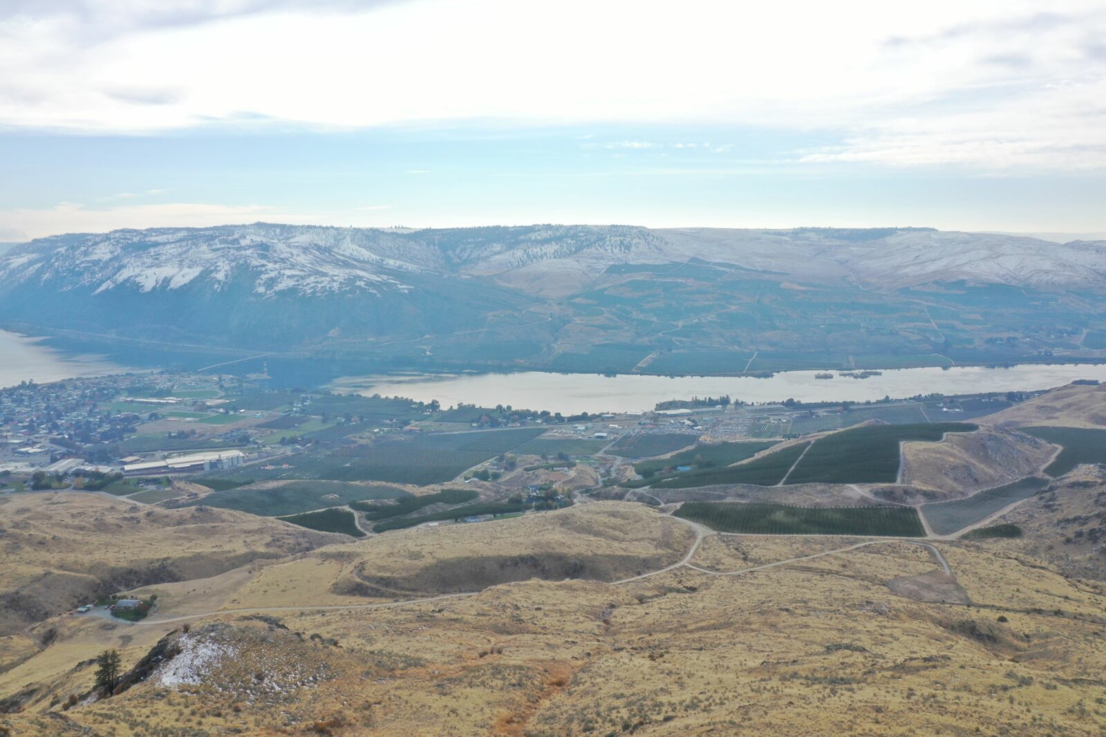 Lake Pateros & Columbia River Views + YrRound Spring on 20 Acres in