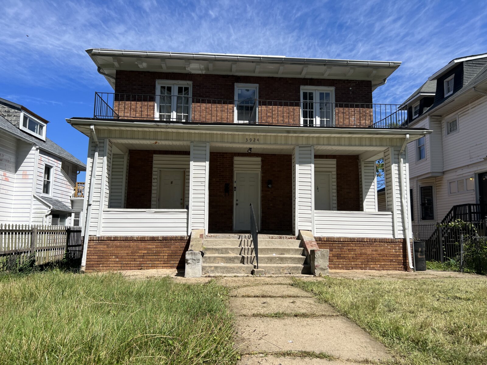 3924 Fairview Ave 4 Unit Will Be Delivered Vacant! Marshall