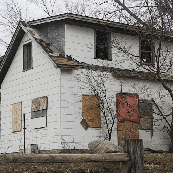 We Buy Vacant and Run Down Houses in Quad Cities