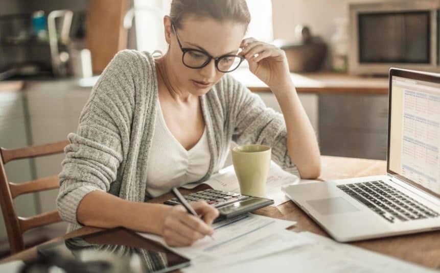 What Can Happen When I Pay My Mortgage Late?