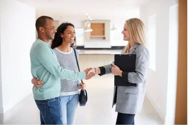 Listing Your House With a Real Estate Agent
