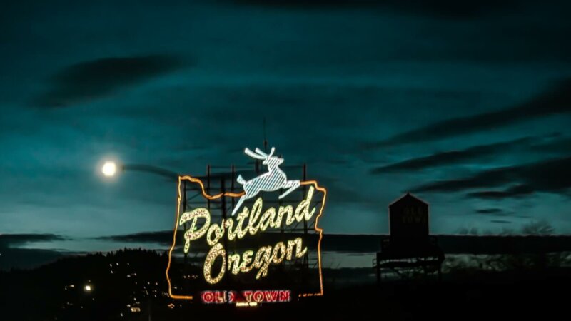 portland-oregon-white-stag-sign-downtown-cash house buyers in-portland-oregon-bridgetownhome home buyers