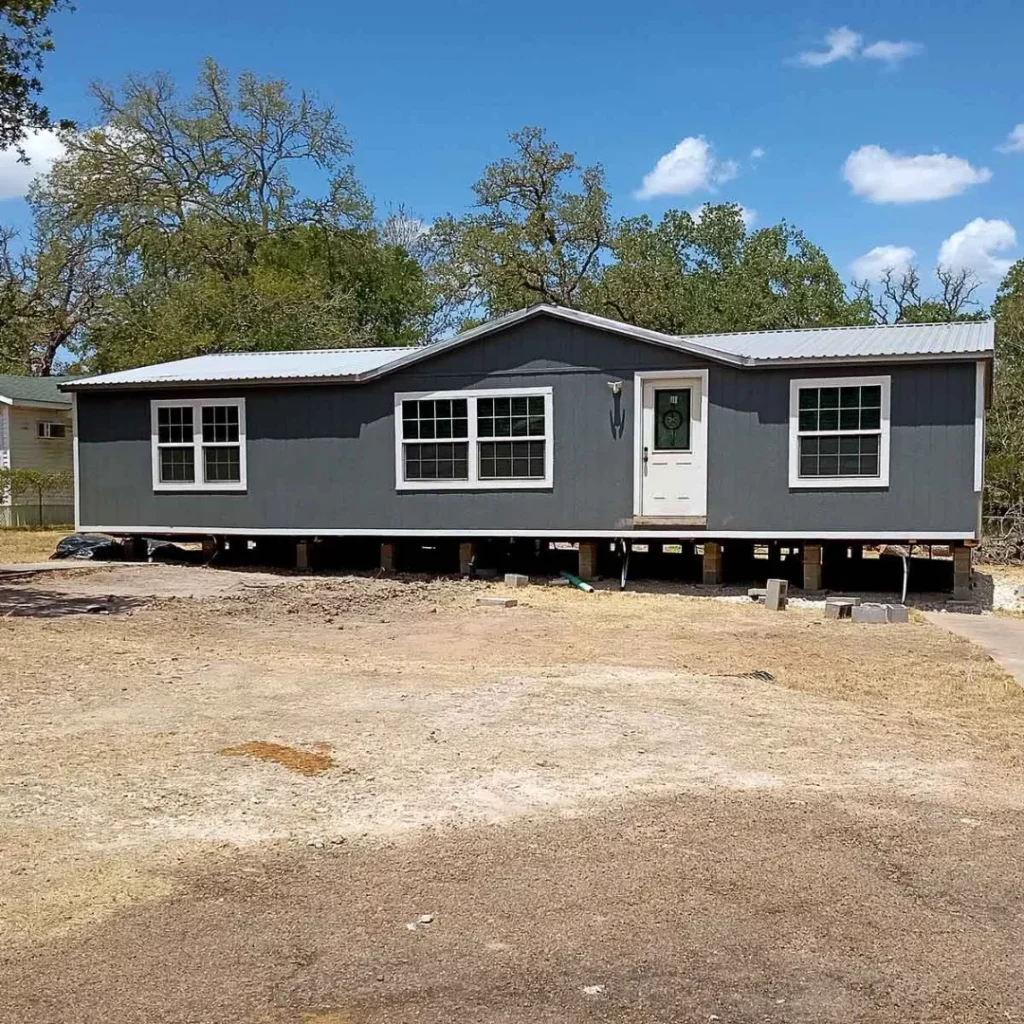 Insuring Older Mobile Homes in Texas Age Limits and Eligibility We