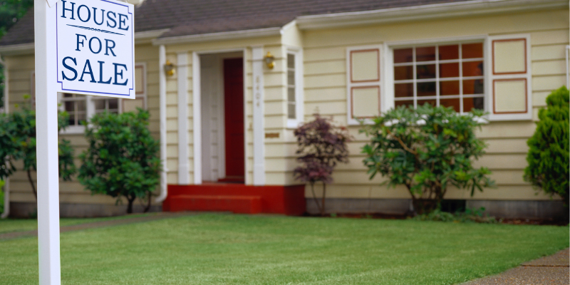 How to Sell a House While Living in It Greenville
