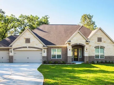 Magnificent Home in Rosharon, TX | Seller financing available
