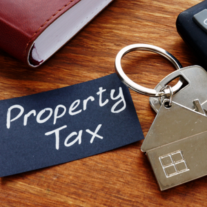 Who Pays Taxes on the Sale of a House Huntsville