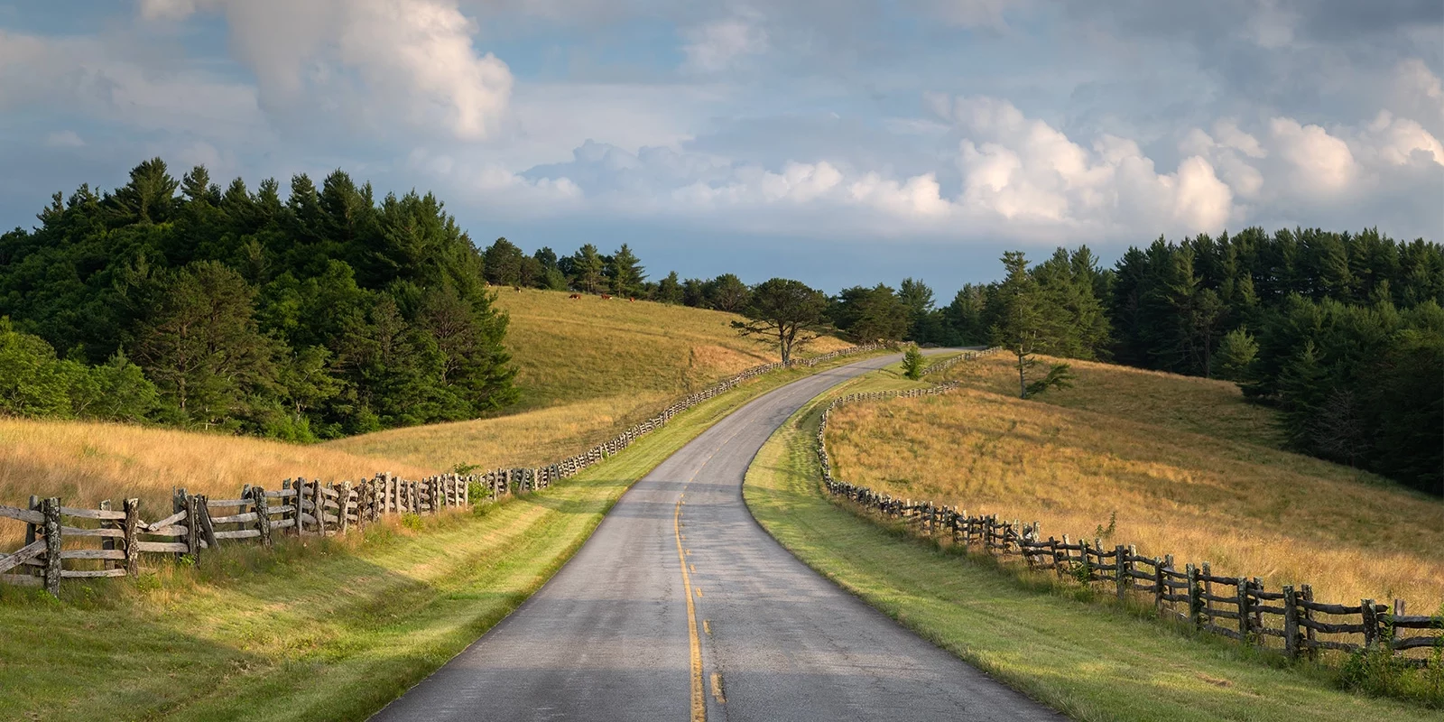 Local South Carolina mobile home sellers view of the road to move after selling their mobile home for cash to Table Rock Homebuyers.