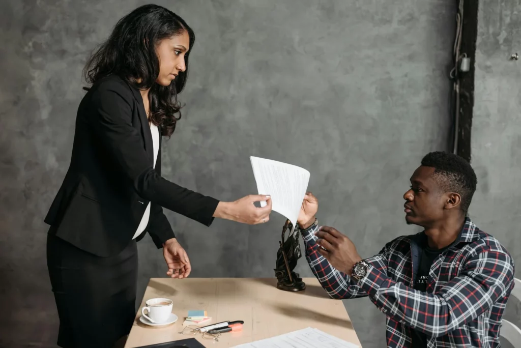 looking at the signatures of a promissory note