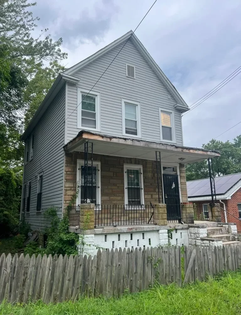 we buy any houses  Marion
